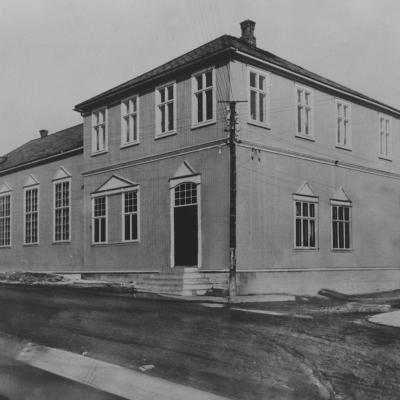 Rmub.020286olavkvikne